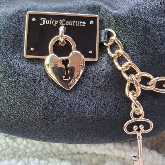 Juicy Couture Black Chain-Accent Shoulder Bag - Picture 2 of 4